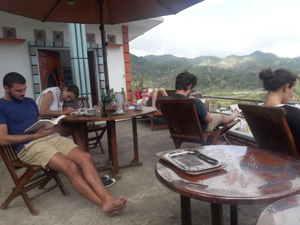 Bintang Bungalow Tour & Travel Kelimutu Exterior foto